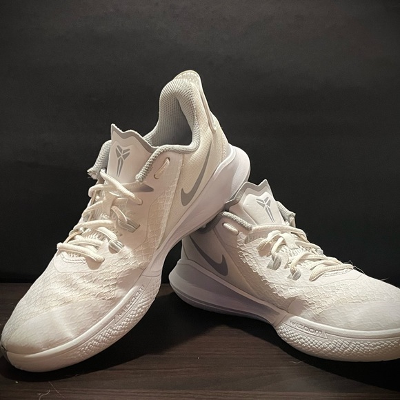 Mamba Fury ‘White Wolf Grey’ - Picture 2 of 4